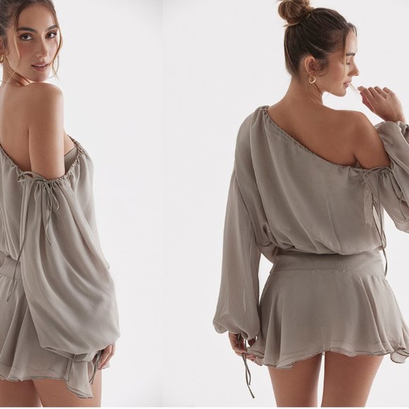 HOUSE OF CB 'Wilhelmina' Ash Green Off Shoulder Dress NWT - Picture 7 of 11